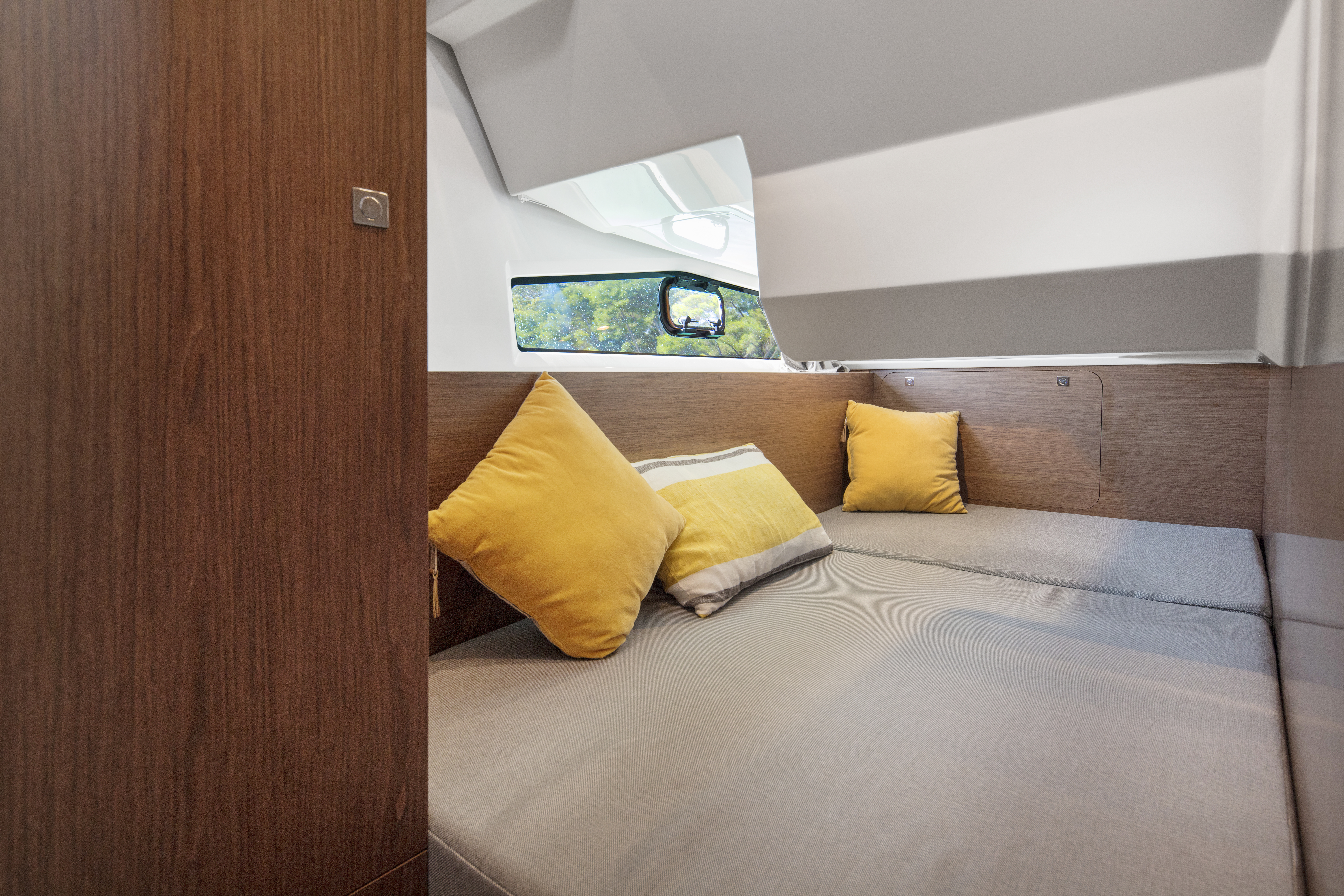 A bed in the Merry Fisher Flybridge 1095